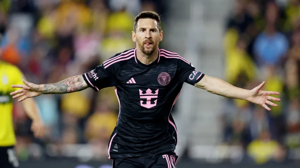 Lionel Messi lifts Inter Miami to first Supporters’ Shield in 3-2 victory against Columbus Crew. CNN NEWS