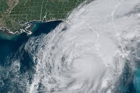 BREAKING NEWS Hurricane Milton lashing Florida with tornadoes and wind. CNN NEWS