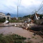 Helene flooding strands hundreds of North Carolina residents as storm’s death toll reaches 95.(CNN news)_